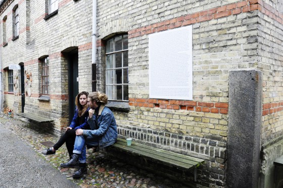 Fresh Eyes: Internationale kunstnere og forfattere viser, hvordan Aarhus ser ud med nye øjne</br>“Byrummet lyder stort, men det er det egentlig ikke, når man går rundt og leder efter mure, der egner sig til at vise værker på,