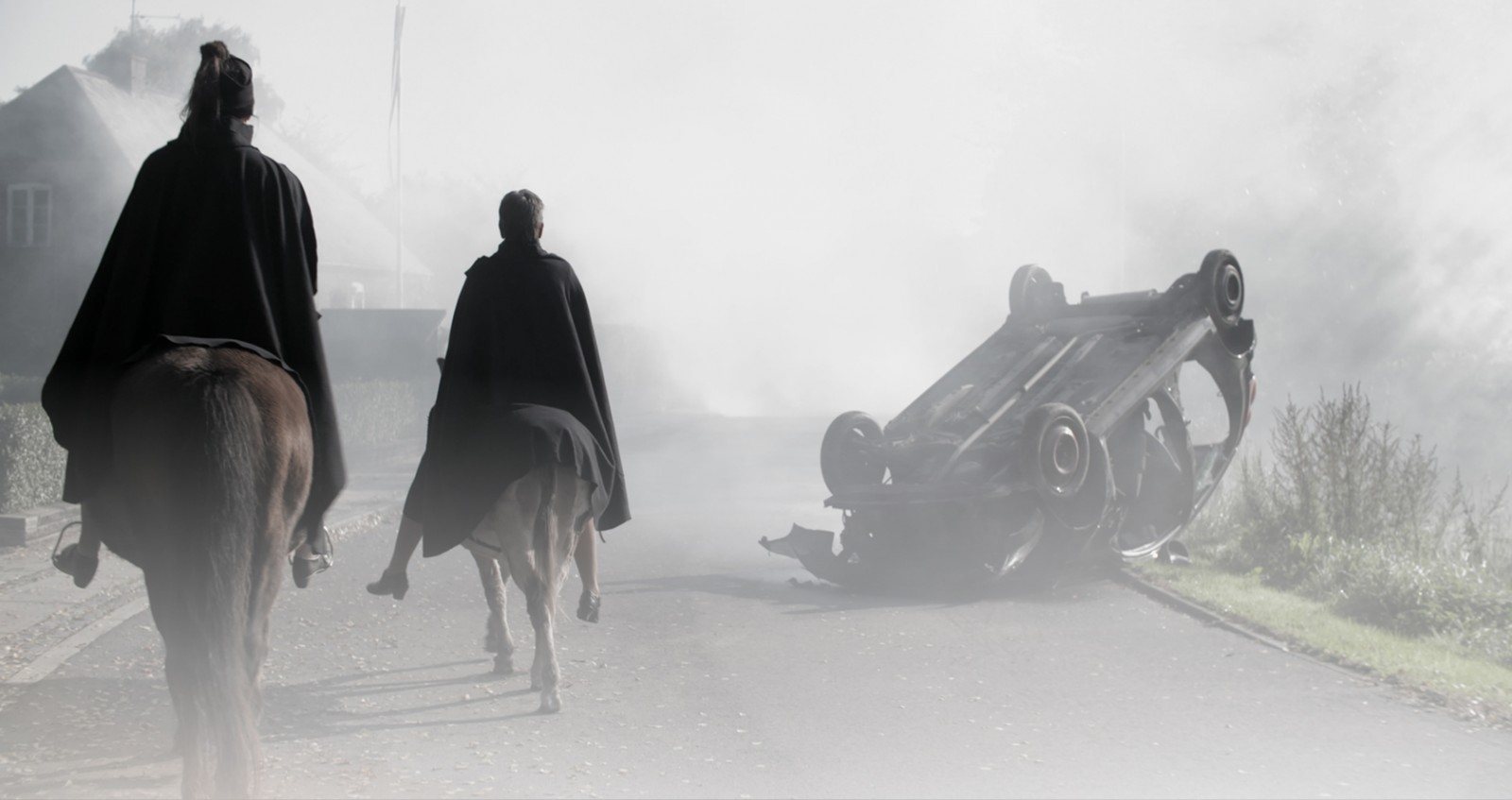 Billedserie: Videokunst i Skulpturlandsby Selde</br>Videoværk af Hanne Nielsen og Birgit Johnsen: Der er andre verdener at vise / videostill</br>Foto: Barbara Katzin