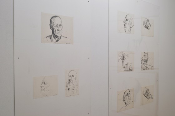 Billedserie: Forsvindingspunkt på Sydhavn Station</br>Rigmor Bak Frederiksen, 'Min døende far', blyant og farveblyant på papir, installation i udstillingen 'Forsvindingspunkt' på Sydhavn Station.</br>Foto: Jens Axel Beck