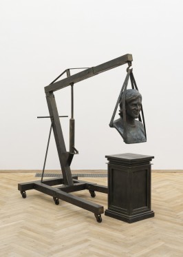 Kulturarven transformeres og aktiveres på Charlottenborg</br>Ahmet Öğüt, 'No Protest Lost', 2017. Installation view, Kunsthal Charlottenborg, 2017. </br>Foto: PR-foto / Kunsthal Charlottenborg - David Stjernholm