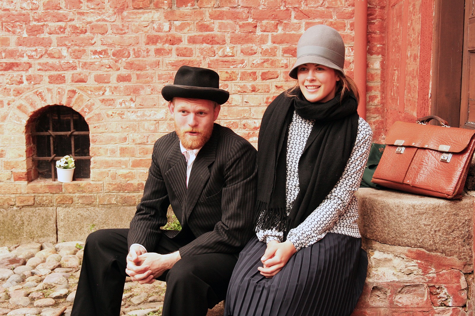 Gode gamle Ole Lukøje</br>Landevejsteatret Laurentius rejser i 1927 rundt fra by til by.</br>Foto: Fine Spind | Marie Nyeng