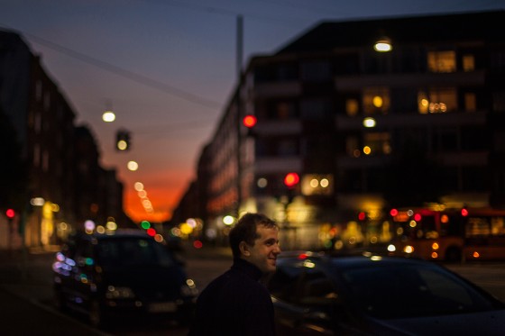 The New Spring: En mand med akustisk guitar og begejstrede sange</br>The New Springs 4. album Wholly Wholly udkommer den 2. februar.</br>Foto: PR-foto / Tore Hallas