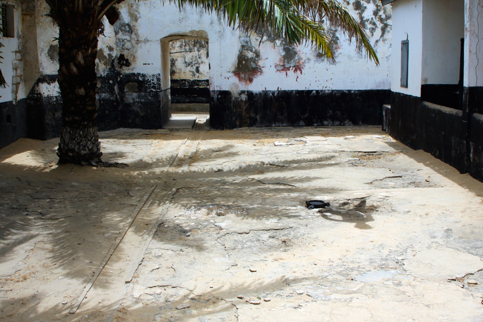 Kunstner-queen lader skyggerne spille</br>Fra Jeannette Ehlers værk Atlantic (gate-of-no-return)</br>Foto: Nikolaj Recke