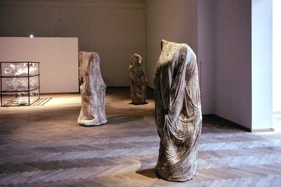 Forårsudstillingen 18 på Charlottenborg</br>Værkerne på Charlottenborg Forårsudstilling 2018 er udvalgt af en jury bestående af: Klara Kristalova (kunstner, CZ/SE), Alexander Tovborg (kunstner, DK), Anders Ruhwald (kunstner, DK/US), Christina Capetillo (arkitekt, DK) og Marie Nipper (kurator, DK).</br>Foto: PR-foto / Charlottenborg Forårsudstillingen 