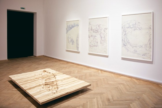 Forårsudstillingen 18 på Charlottenborg</br>Anton Bigum Kampe og Jonathan Housers værker på Forårsudstillingen 18 i Kunsthal Charlottenborg</br>Foto: PR-foto / Charlottenborg Forårsudstillingen 