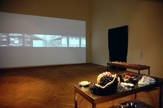 Forårsudstillingen 18 på Charlottenborg</br>Forårsudstillingen kan opleves frem til den 10. marts 2018 i Kunsthal Charlottenborg. Timo Wright og Sarah Vajira Lindströms værker på Forårsudstillingen 18 i Kunsthal Charlottenborg</br>Foto: PR-foto / Charlottenborg Forårsudstillingen 