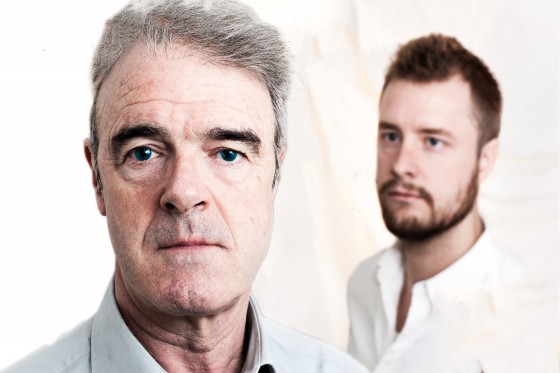 Menneskekloning - er det fremtiden?</br>I forestillingen A number optræder Ian Burns som 60-årige Salter, der ønsker at klone sin søn Bernard i håb om at blive en bedre forælder i anden omgang.</br>Foto: PR-foto/ That Theatre Company - Simon DIxgaard
