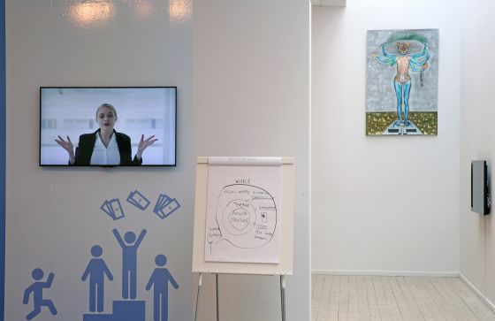 BILLEDSERIE: KUNSTNERNES PÅSKEUDSTILLING 2018</br>Fra venstre: Mette Riise: How to build an artist brand, SPRING og Mihail Chipitsyn Cult, KP</br>Foto: PR-foto/KP Jens Møller