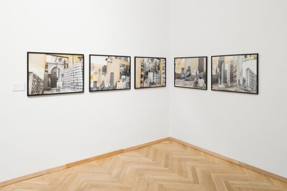 Billedserie: Afgangseleverne fra Det Kgl. Kunstakademi flyver fra reden</br>Afgang 2018, Banaan Al-Nasser, 'Bab al-Hara (The Neighbourhood's Gate)', 2018. Det Kongelige Danske Kunstakademi.</br>Foto: PR-foto/ Kunsthal Charlottenborg. Fotograf: David Stjernholm.