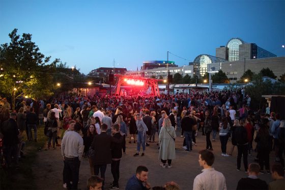 Aarhus Volume er selvgroet bymiljø</br>Til den første Aarhus Volume Gadefestival i 2016 var det forventede besøgstal 2500. Der kom 10.000. Året efter deltog 20.000. </br>Foto: Johan Adrian Buus