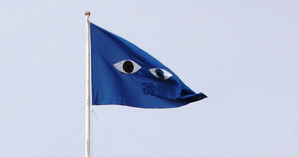 Nordatlantens Brygge hejser flag fyldt med symbolik</br>Kunstflag af Gudrun Hasle, som også har været med til at kuratere projektet, hvor 13 kunstnere har lavet kunstflag.</br>Foto: PR-foto / Nordatlantens Brygge