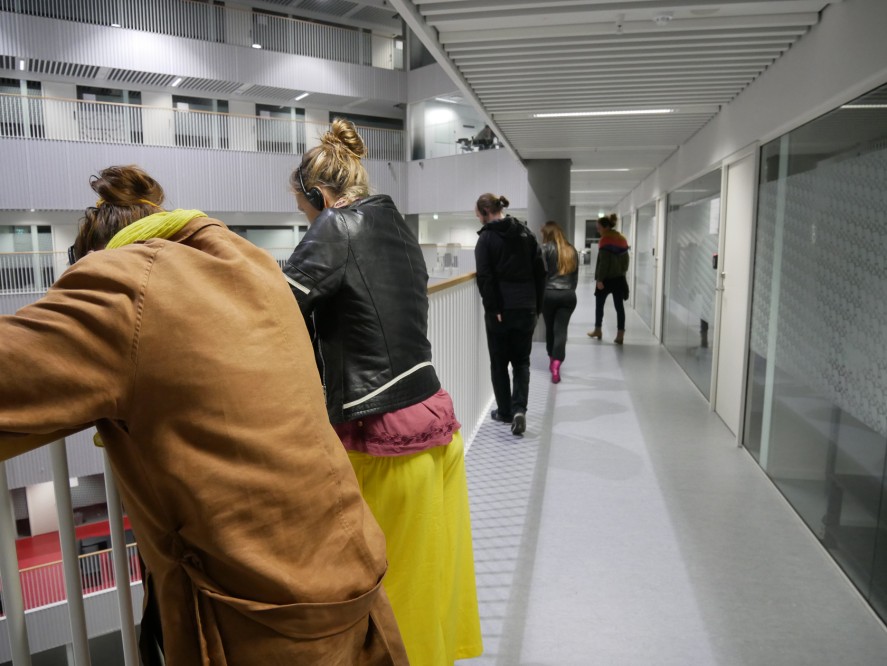 Teater Fluks forvandler Navitas på Aarhus Havn til teaterscene</br>Teater Fluks inviterer til vandreteater i Navitas-bygningen på Aarhus Havn.</br>Foto: Niels Ravn