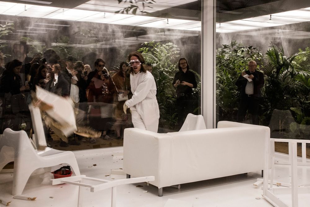 ARoS’ trinnale hædret med stor international kunstpris</br>Et af værkerne på ARoS triennalen The Garden var en stor installation af Doug Aitken</br>Foto: Mariana Gil